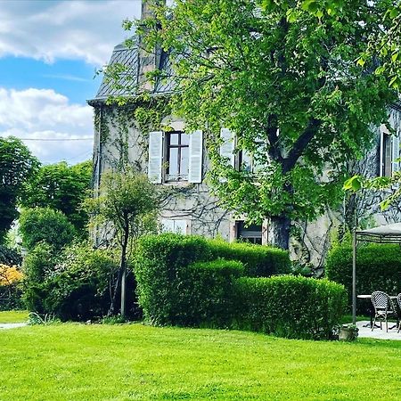 VILLA MURA gite luxe avec piscine et spa campagne et grand air nouvelle Aquitaine Corrèze Neuvic  Extérieur photo