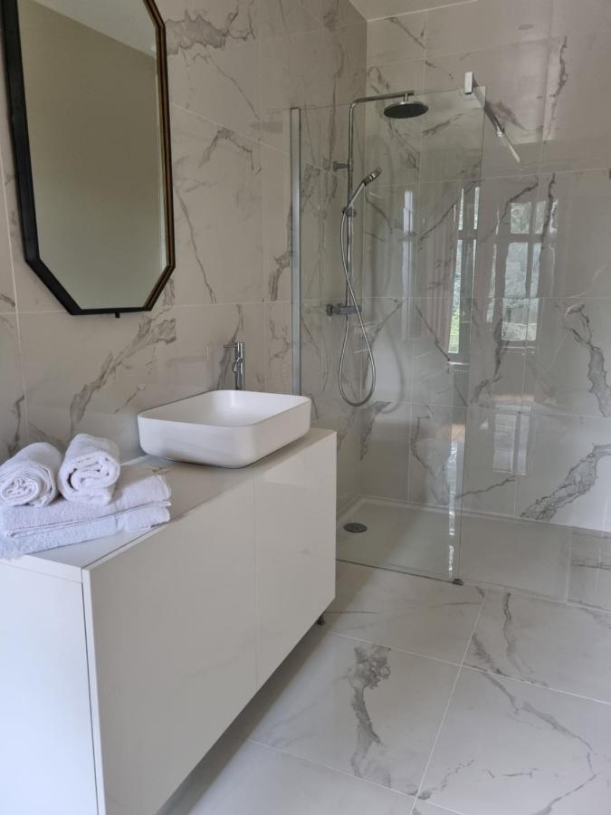 VILLA MURA gite luxe avec piscine et spa campagne et grand air nouvelle Aquitaine Corrèze Neuvic  Extérieur photo