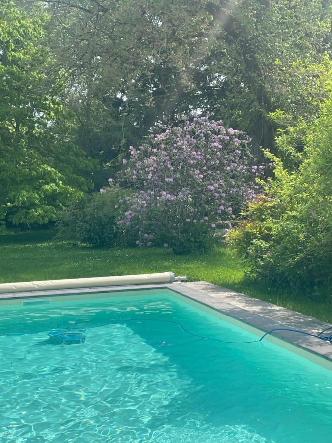 VILLA MURA gite luxe avec piscine et spa campagne et grand air nouvelle Aquitaine Corrèze Neuvic  Extérieur photo