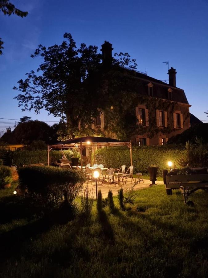 VILLA MURA gite luxe avec piscine et spa campagne et grand air nouvelle Aquitaine Corrèze Neuvic  Extérieur photo